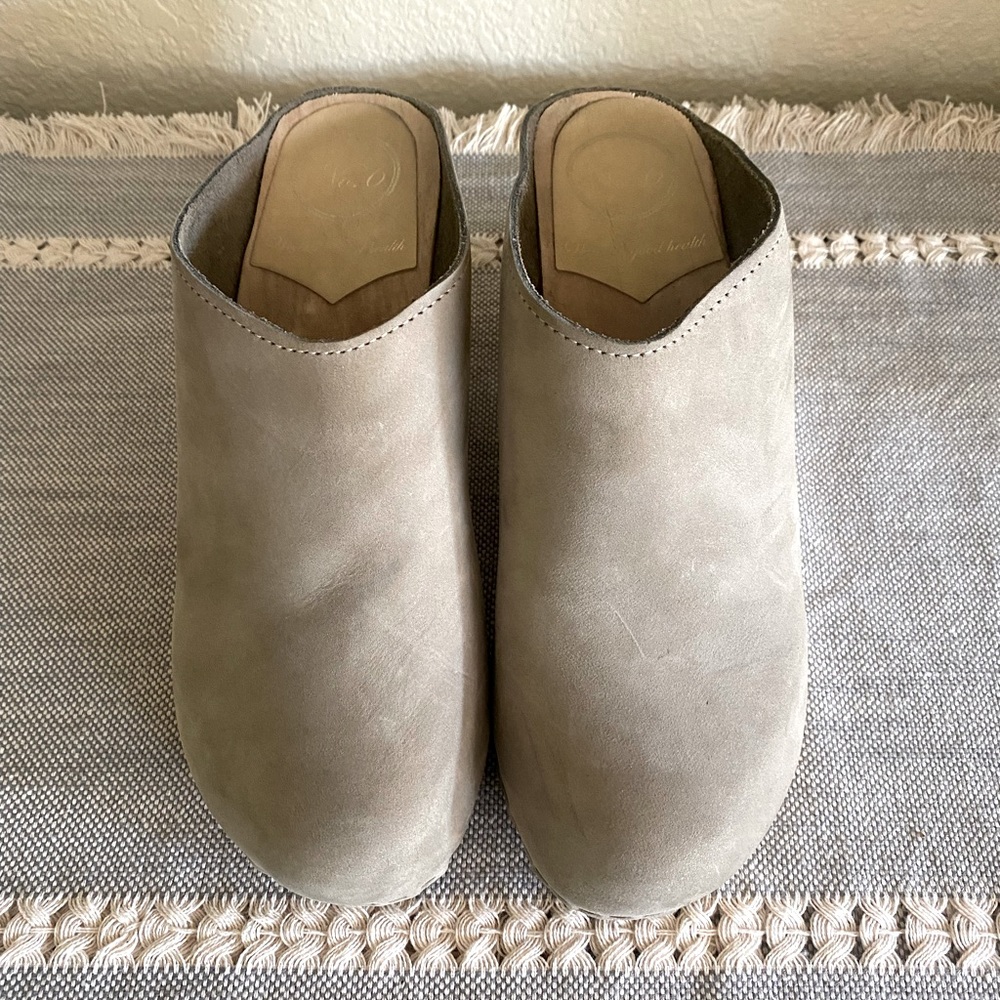 No. 6 New School Clog on Wedge